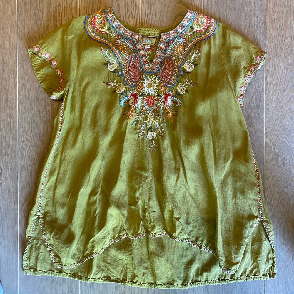 Johnny Was linen blouse.  Amazing detail  great condition. Only worn a few times